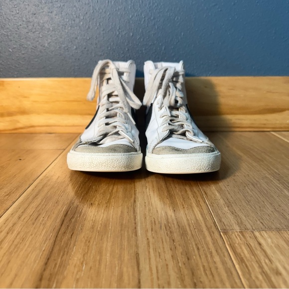 Nike Mid ‘77 Blazer in White and Black Womens size 8:5 - Picture 3 of 9